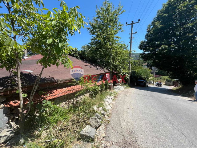 SAPANCA MEMNUNİYE’DE BAHÇE KULLANIMLI EŞYALI 3+1 KİRALIK