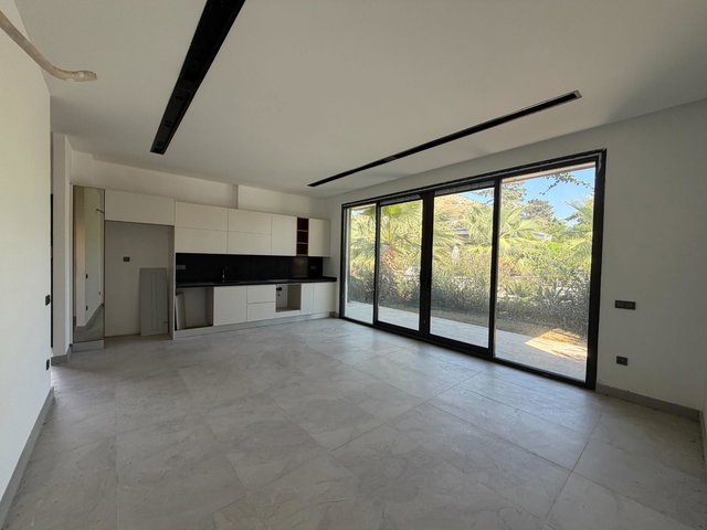 BODRUM KADIKALESI'NDE, HER YERE YÜRÜME MESAFESI, TEK KATLI, BAHÇELI, TAM MÜSTAKIL VILLA