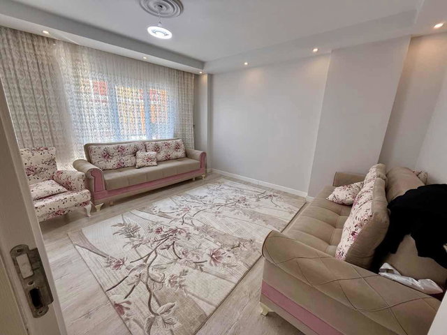 REMAX MAHAL'DEN TERASLI VE BAHÇE KULLANIM ALANLI TERS DUBLEKS 4+1 SATILIK DAİRE