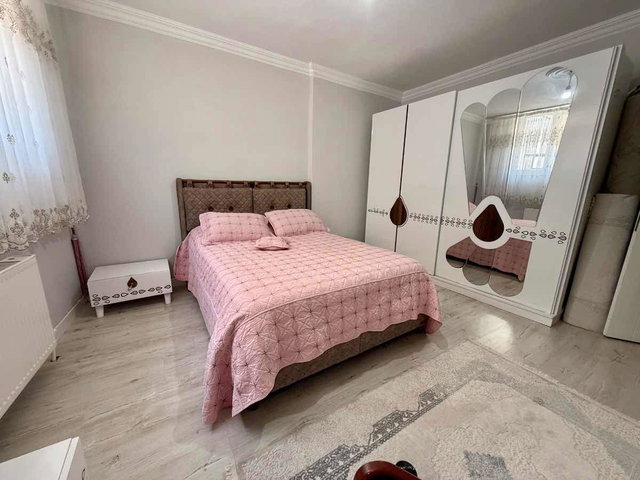 REMAX MAHAL'DEN TERASLI VE BAHÇE KULLANIM ALANLI TERS DUBLEKS 4+1 SATILIK DAİRE