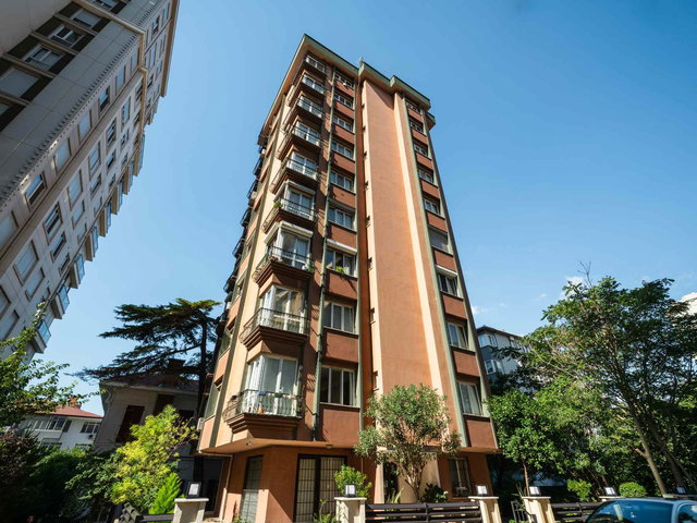 KIZILTOPRAK ESKİ KARAKOL ÇIKMAZI’NDA KATTA TEK 4+1 KİRALIK DAİRE
