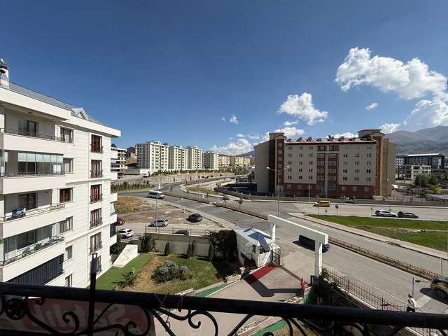 REMAX İLKE'DEN YILDIZKENT MENGÜBEY KON. 3+1 SATILIK DAİRE