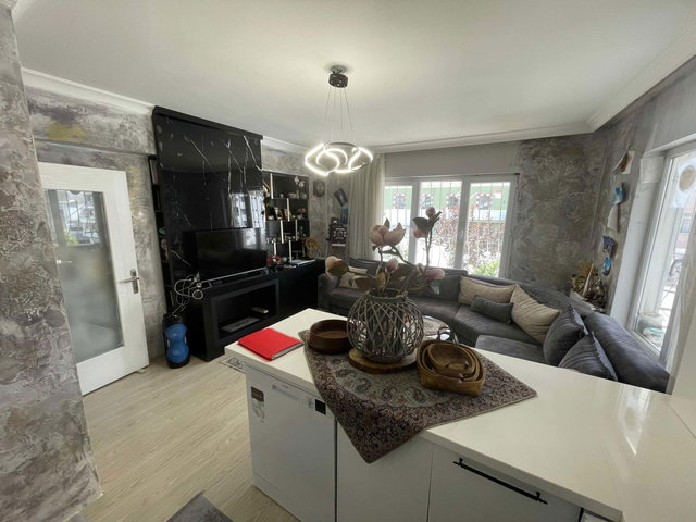 VEDAT DALOKAY CADDESİ ÜZERİ 2+1 EŞYALI FULL YAPILI FIRSAT DAİRE