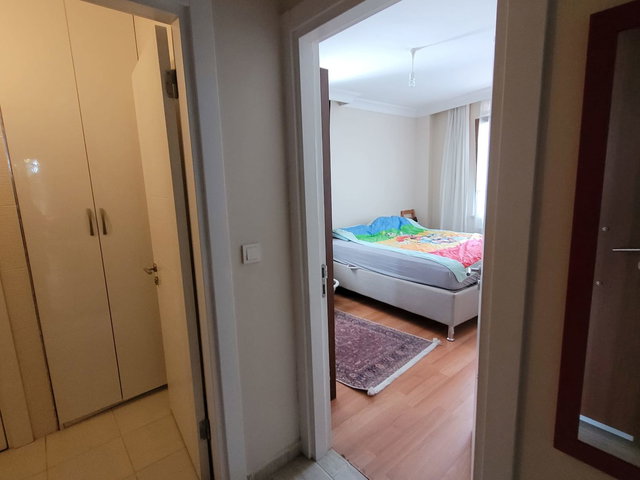 KÜÇÜKYALI 'DA EŞYALI 1+1 KİRALIK DAİRE | BAHÇE KATI, BALKONLU, ÇİFT WC