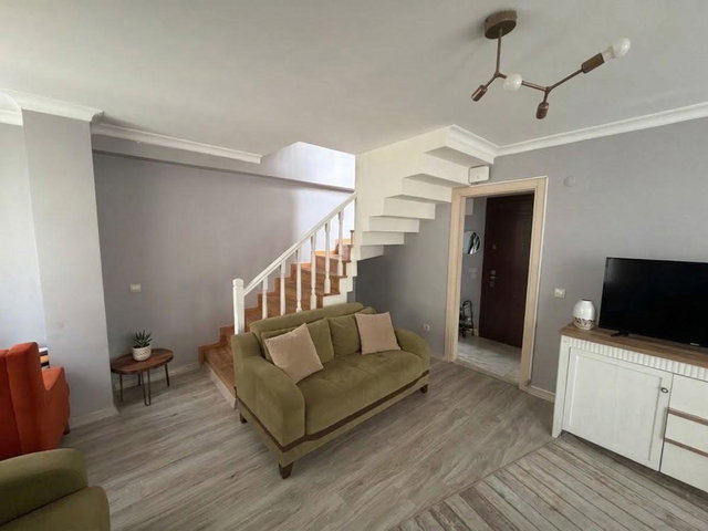 ATAŞEHİR KAYIŞDAĞI MAH. 4+1 / 170M2 ÇATI DUBLEKSİ