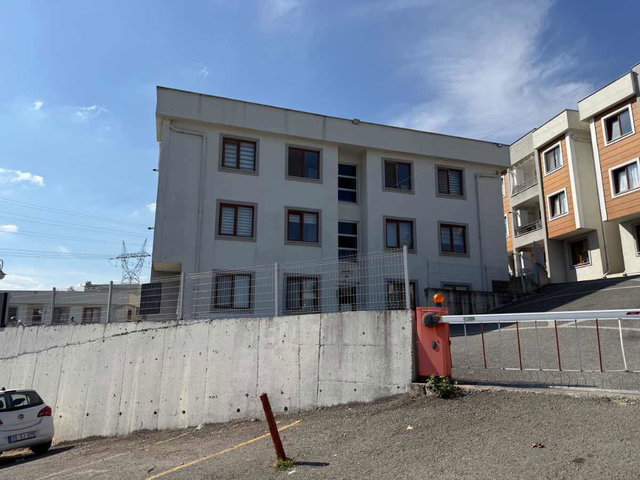 REMAX EFFECT SERDİVAN KEMALPAŞA MH RENADA VADİ EVLERİ 2+1  EŞYALI KİRALIK