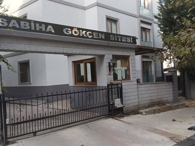 SABIHA GÖKÇEN'E YAKIN HAVUZLU,GÜVENLIKLI SITEDE 70M2 NET 2+1