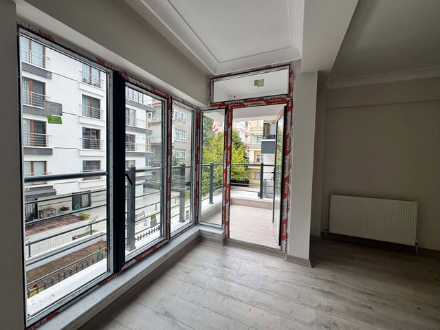 ÇANKAYA YUKARI BAHÇELİEVLER’DE SIFIR 2+1 | GİRİŞ KAT | BALKONLU |