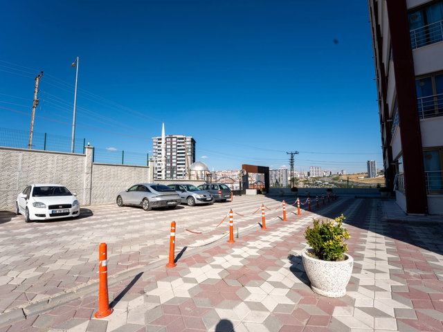 MAMAK ŞAHAP GÜRLER DE SATILIK SİTE İÇİNDE 3+1 130 M² NET GÜNEY-BATI CEPHE