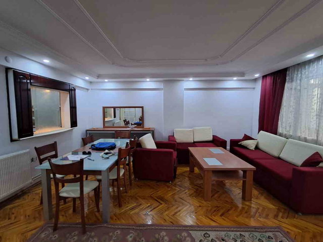 REMAX SMYRNA'DAN KIRALIK DOĞALGAZLI 3+1 DAIRE