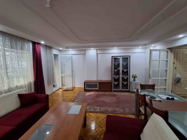 REMAX SMYRNA'DAN KIRALIK DOĞALGAZLI 3+1 DAIRE
