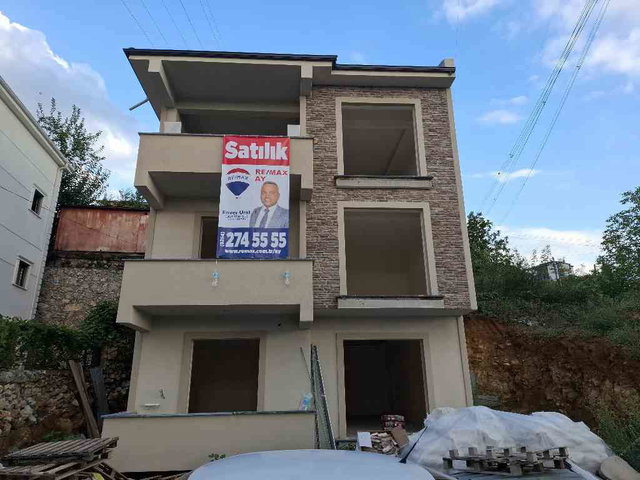SIFIR TRİPLEKS 4+1 MÜSTAKİL.