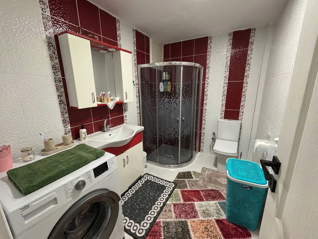 DERİNCE’DE SİTE İÇİNDE 3+1 | 115 M² BRÜT | YÜKSEK GİRİŞ | KREDİYE UYGUN