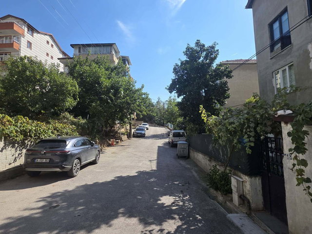 KOCAELI İZMİT ŞİRİNTEPE’DE 2+1 KIRALIK ÇATI DUBLEKS