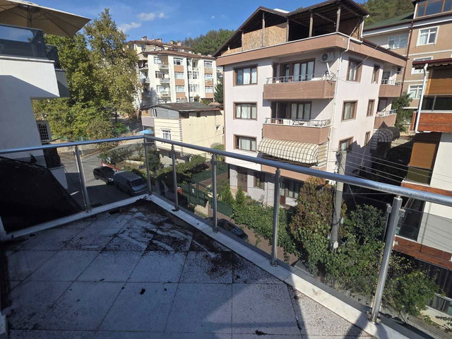 KOCAELI İZMİT ŞİRİNTEPE’DE 2+1 KIRALIK ÇATI DUBLEKS