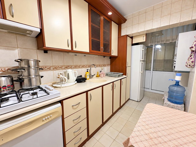MERKEZDE | EŞYALI | ARA KAT | CAM BALKON
