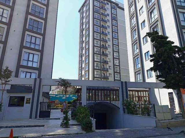 ÜMRANİYE ESENEVLER GENİŞ 2+1 KAPALI MUTFAK ÇİFT ASANSÖR 2 KATLI OTOPARK D.10 NUMARA