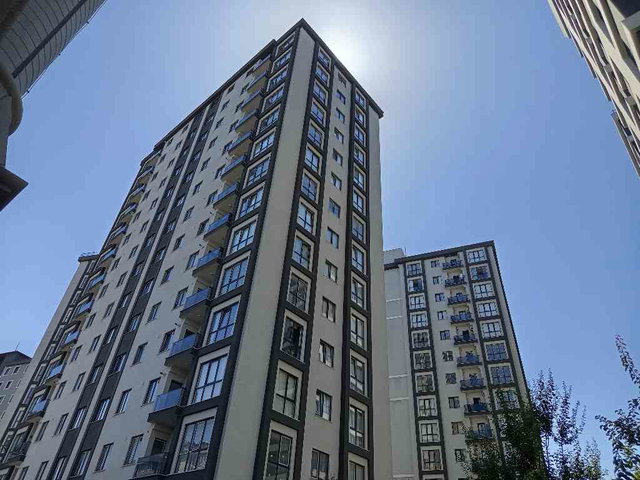 ÜMRANİYE ESENEVLER GENİŞ 2+1 KAPALI MUTFAK ÇİFT ASANSÖR 2 KATLI OTOPARK D.10 NUMARA