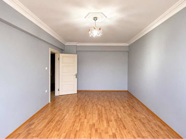 REMAXLAND’DEN REŞADİYE RÜYA EVLERİNDE SATILIK 3+1 GENİŞ DAİRE