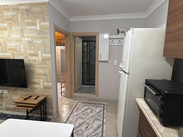 REMAX DREAM ‘DEN BAĞÇEŞME ORHAN MAHALLESİNDE TAM GÜN SİYESİNDE 1+1 EŞYALI GİRİŞ KAT