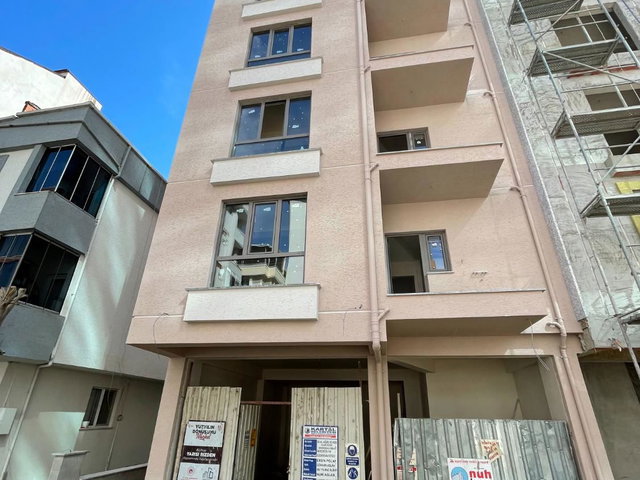 2 AYA TESLİM KULLANIŞLI VE FERAH | 2+1 | 85M² | KAPALI MUTFAK
