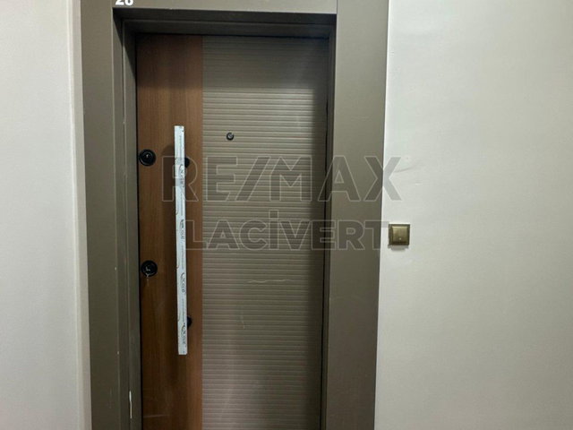RE/MAX LACİVERT'TEN YILDIZKENT YAZICILAR SUİT'TE  SATILIK 2+1 DAİRE