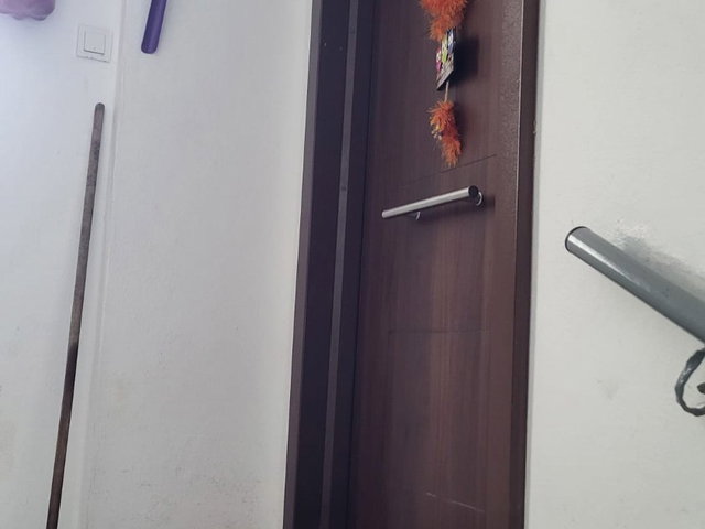 ALTINOLUK'TA MERKEZİ KONUMDA DENİZE YAKIN SATILIK 2+1 ARA KAT DAİRE