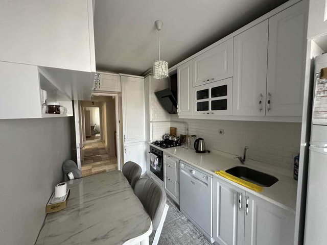 REMAX MAVİ'DEN KORUCUK MERKEZ'DE KİRALIK 3+1 DAİRE