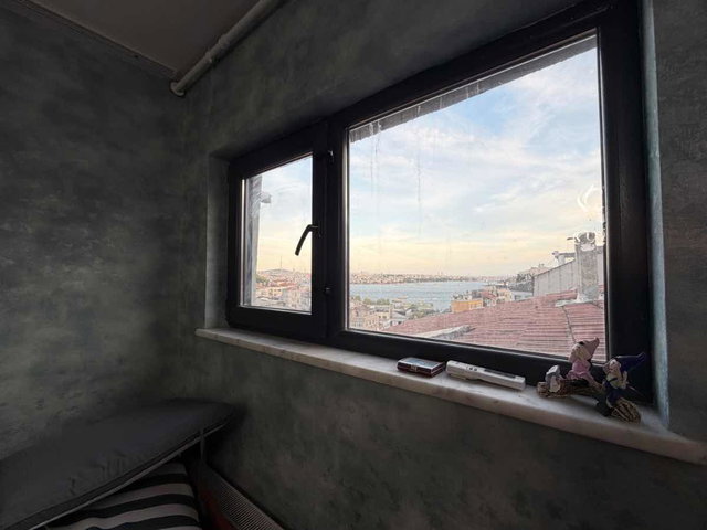 CİHANGİR’DE 2+1 DENIZ MANZARALI TERASLI BALKONLU SATILIK DAİRE | KAT MÜLKİYETLİ