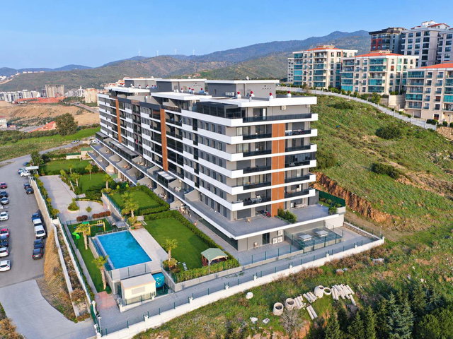 RE/MAX GALAKSİ'DEN NİRVANA SUITS’TE GENİŞ, FERAH VE ÇİFT CEPHELİ 3+1 SATILIK DAIRE