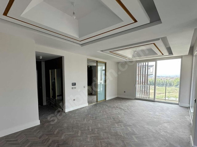 REMAX DREAMDEN KARTEPE ZERAY ESİL PROJESİNDE SATILIK 3+1 ÇATI DUBLEKS DAİRE
