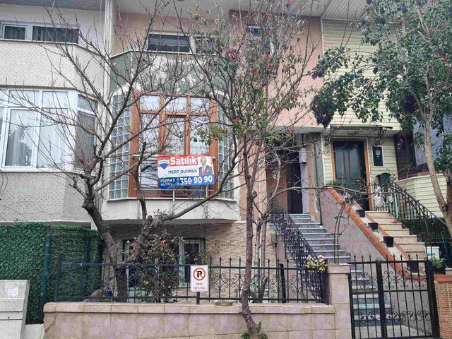 ATAKENT MÜSTAKİL ÇİFT BAHÇELİ HARİKA VİLLA. TAŞINMAYA HAZIR