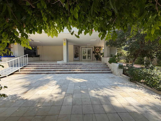 SUADİYE BAĞDAT CAD. YÜRÜME MESAFESİNDE 4+1 SATILIK DAİRE !!!!!!