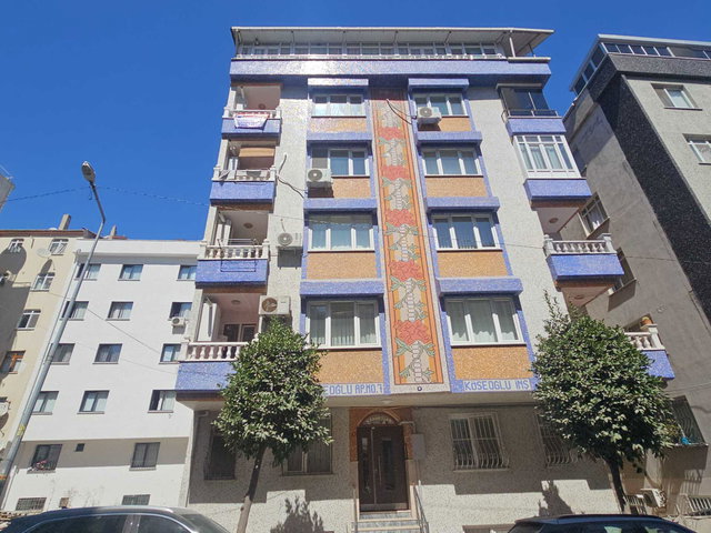 REMAX PRO 2 EMRE’DEN İKİ DAİRE TEK TAPU METROBUSE YAKİN DUBLEKS DAİRE