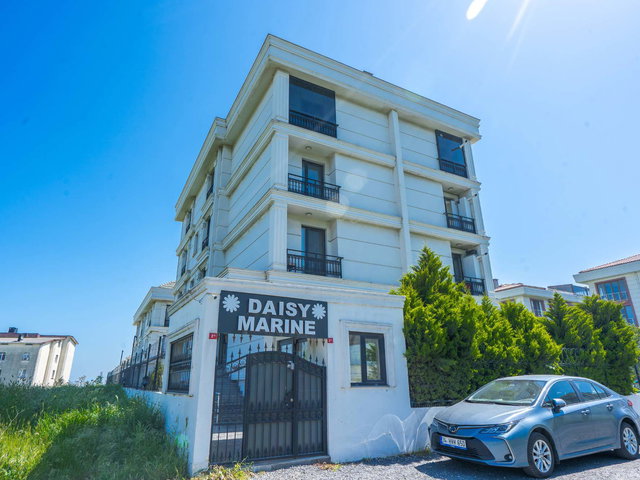 REMAX GELİŞİMDEN DAISY MARINE SİTESİNDE DENİZ MANZARALI DAİRE