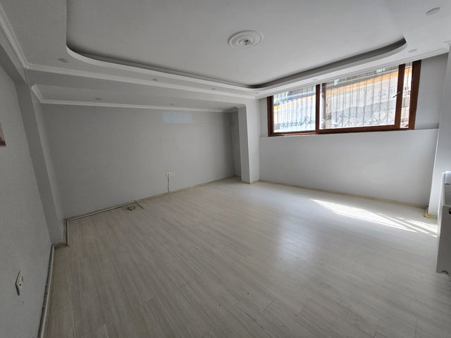 BUCA KOZAGAÇ MAH HASANAGA PARI YAKINI 3+1 120 M2 DOGALGAZLIYÜKSEK GIRIŞLI DAIRE