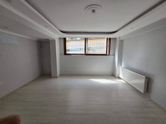 BUCA KOZAGAÇ MAH HASANAGA PARI YAKINI 3+1 120 M2 DOGALGAZLIYÜKSEK GIRIŞLI DAIRE