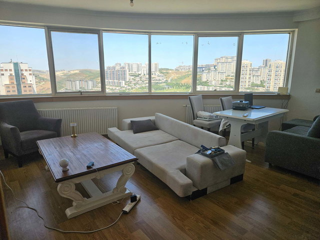 BAHÇEŞEHİR SPRADON QARTZ TA MANZARALI SATILIK 1+1 DAİRE