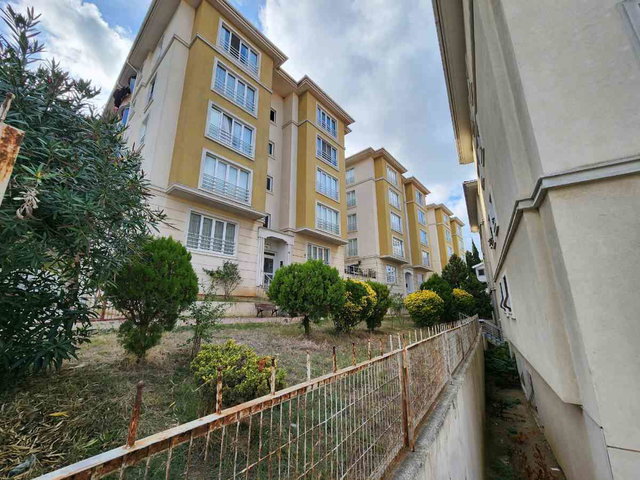 ÇATALCA FERHATPAŞA KORU SİTESİ’NDE 3+1 | 140 M² BRÜT | 2 BANYOLU | BALKONLU KİRALIK DAİRE