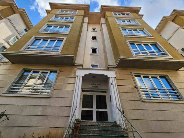 ÇATALCA FERHATPAŞA KORU SİTESİ’NDE 3+1 | 140 M² BRÜT | 2 BANYOLU | BALKONLU KİRALIK DAİRE