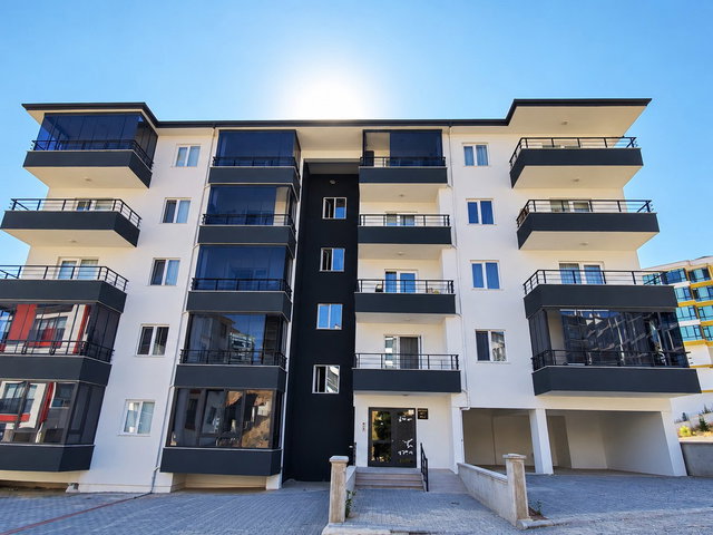GÖLBAŞI DEVLET HASTANESİ YAKININDA MERKEZİ KONUMDA KİRALIK 2+1 DAİRE
