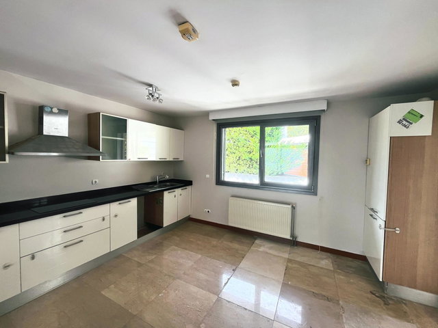ÇEKMEKÖY KAYRA EVLERİ KOMPLE YENİLENMİŞ 3,5+1 190 M2 ORMAN CEPHE
