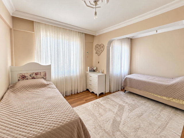 EKİNOBA'DA SATILIK 3+1 DAİRE