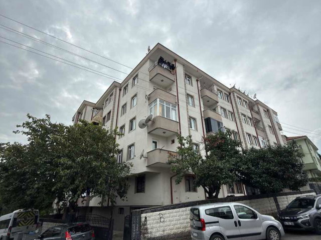 RE/MAX METROPOLİTAN'DAN SATILIK 3+1 EBEVEYN BANYOLU FIRSAT DAİRE!!