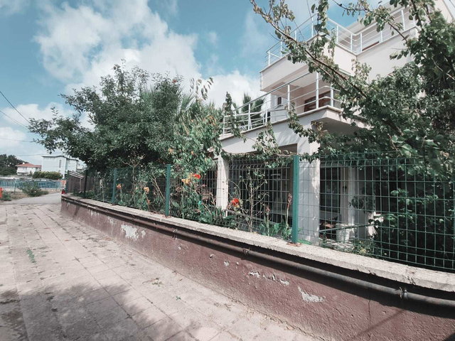 ŞİLE SAHİLKÖYDE SATILIK MÜSTAKİL HAVUZLU TRİPLEKS VİLLA 300 M2