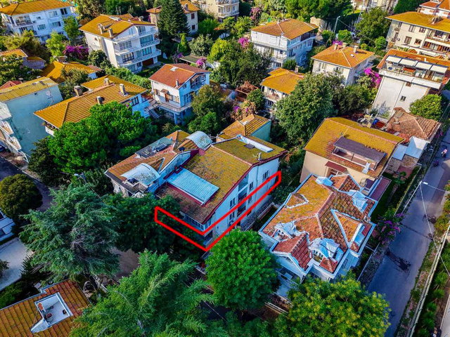 BÜYÜKADA'DA TAMAMEN YENİLENMİŞ SATILIK 3+1 DAİRE
