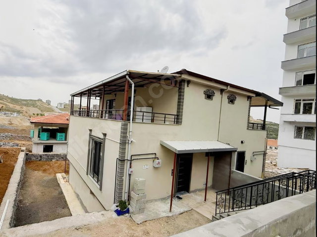 ÇAMURLU MAH SATLIK VİLLA