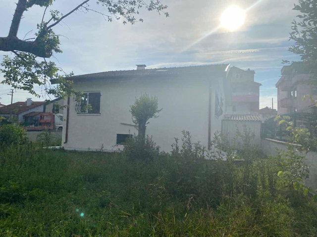 REMAX MAVİDEN 350 M2 BAHÇE KULLANIMLI TEK KATLI HUZURLU SOKAKTA KAPALI GARAJLI