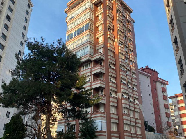 ŞAŞKINBAKKALDA BAĞDAT CADDESİNE 5.BİNADA 120M2 3+1 SATILIK DAİRE