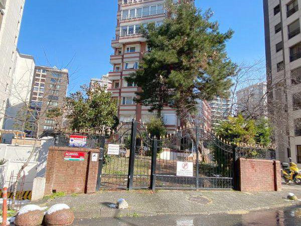 ŞAŞKINBAKKALDA BAĞDAT CADDESİNE 5.BİNADA 120M2 3+1 SATILIK DAİRE